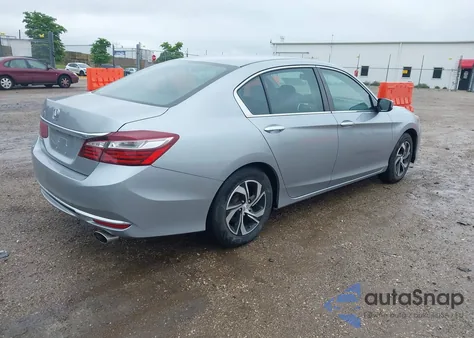 2017 Honda Accord Lx z USA, uszkodzony, nr VIN 1HGCR2F34HA279296